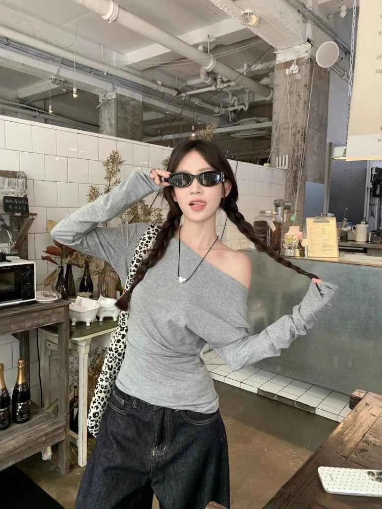 Oversized Grunge Solid Casual T-Shirt Pleated Vintage Simple Off Shoulder Tees Y2k Streetwear Tshirts Korean Y2k Tops Subculture