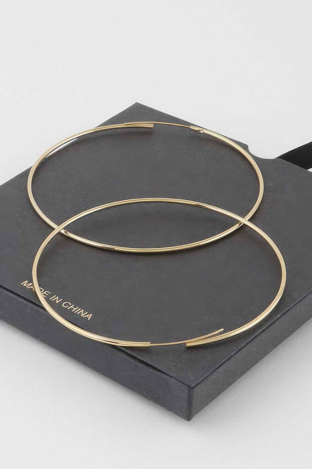 Shiny Delicate Hoop Earrings