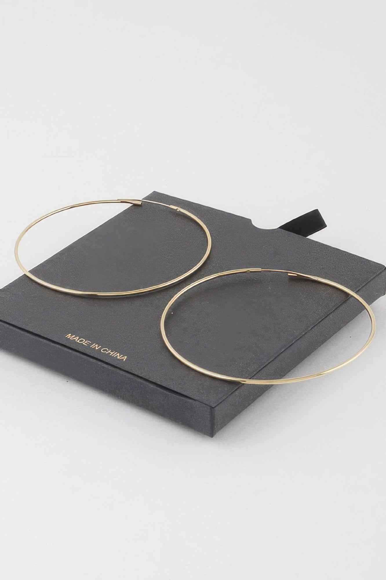 Shiny Delicate Hoop Earrings