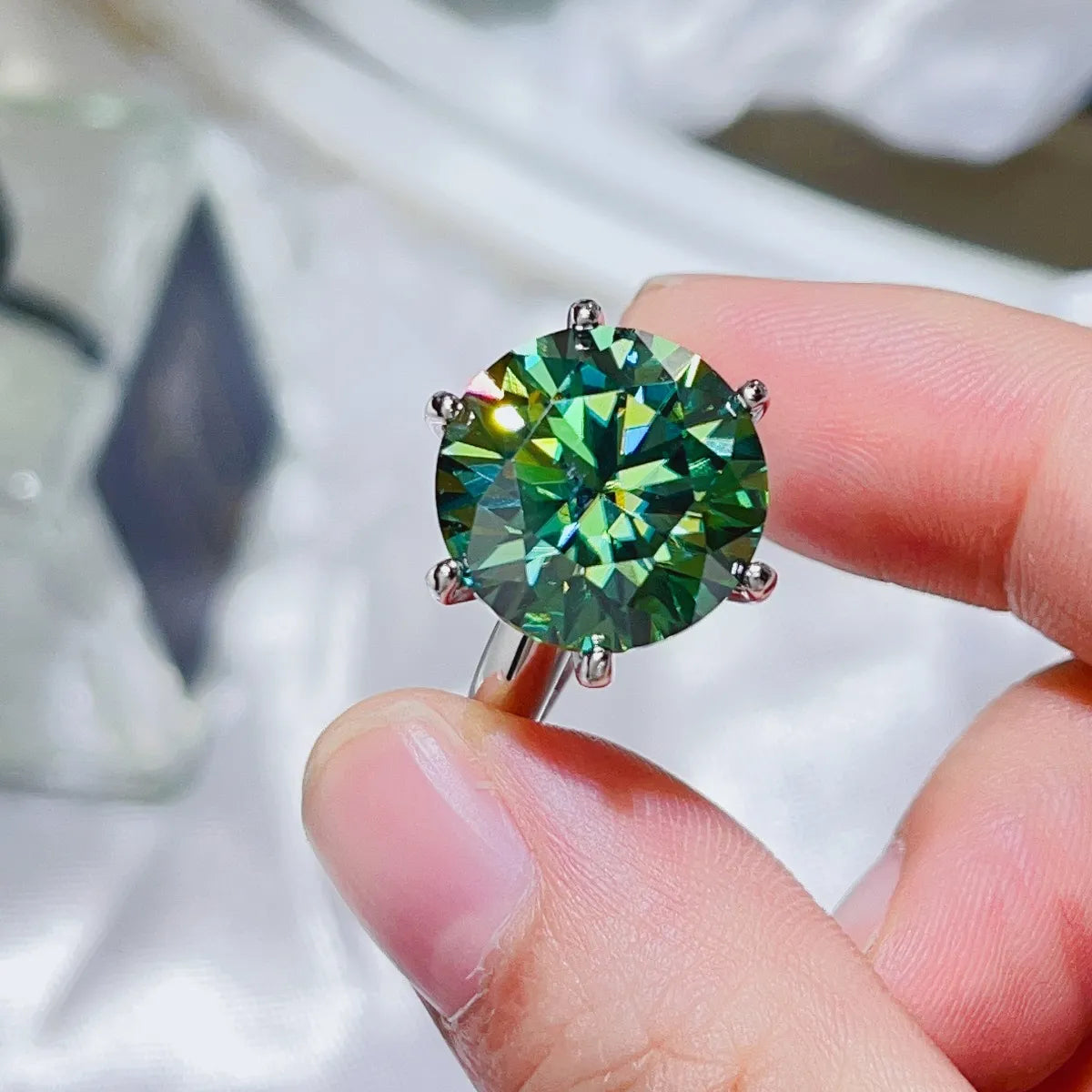 10 Carat Moissanite 925 Sterling Silver Ring.