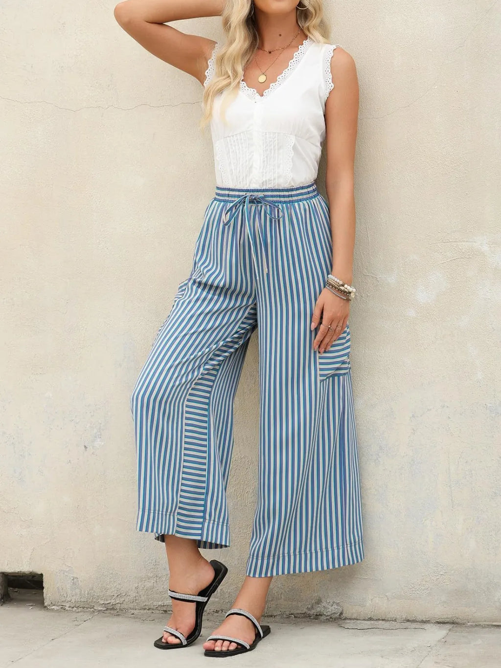 Contrast Striped Wide leg Pants.