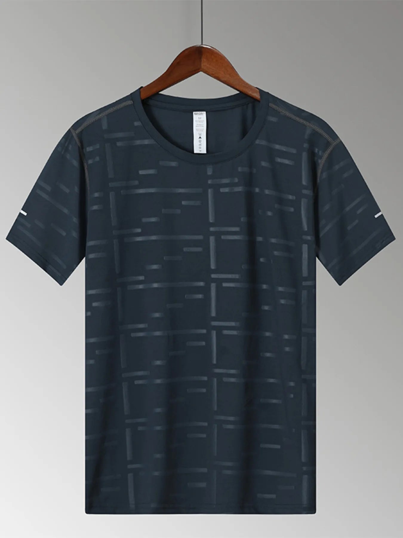 Round Neck Short Sleeve T-Shirt for men.