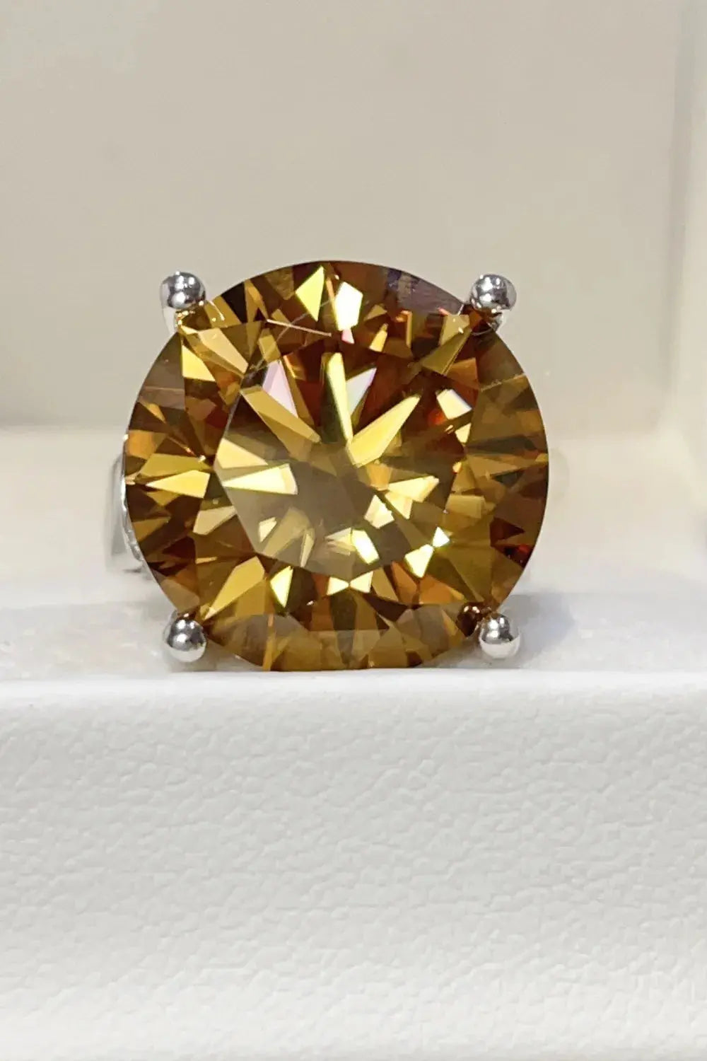 20 Carat Moissanite 925 Sterling Silver Ring.