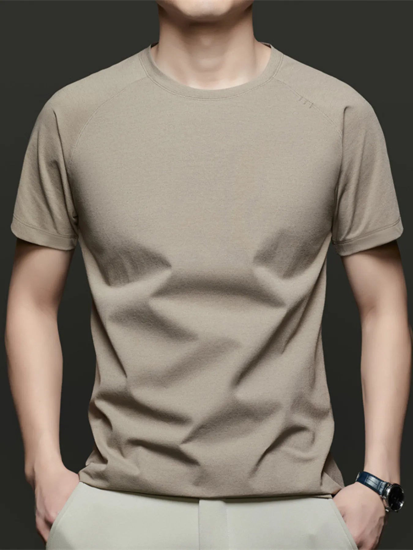 Men's Plus Size Round Neck Short Sleeve T-Shirt.