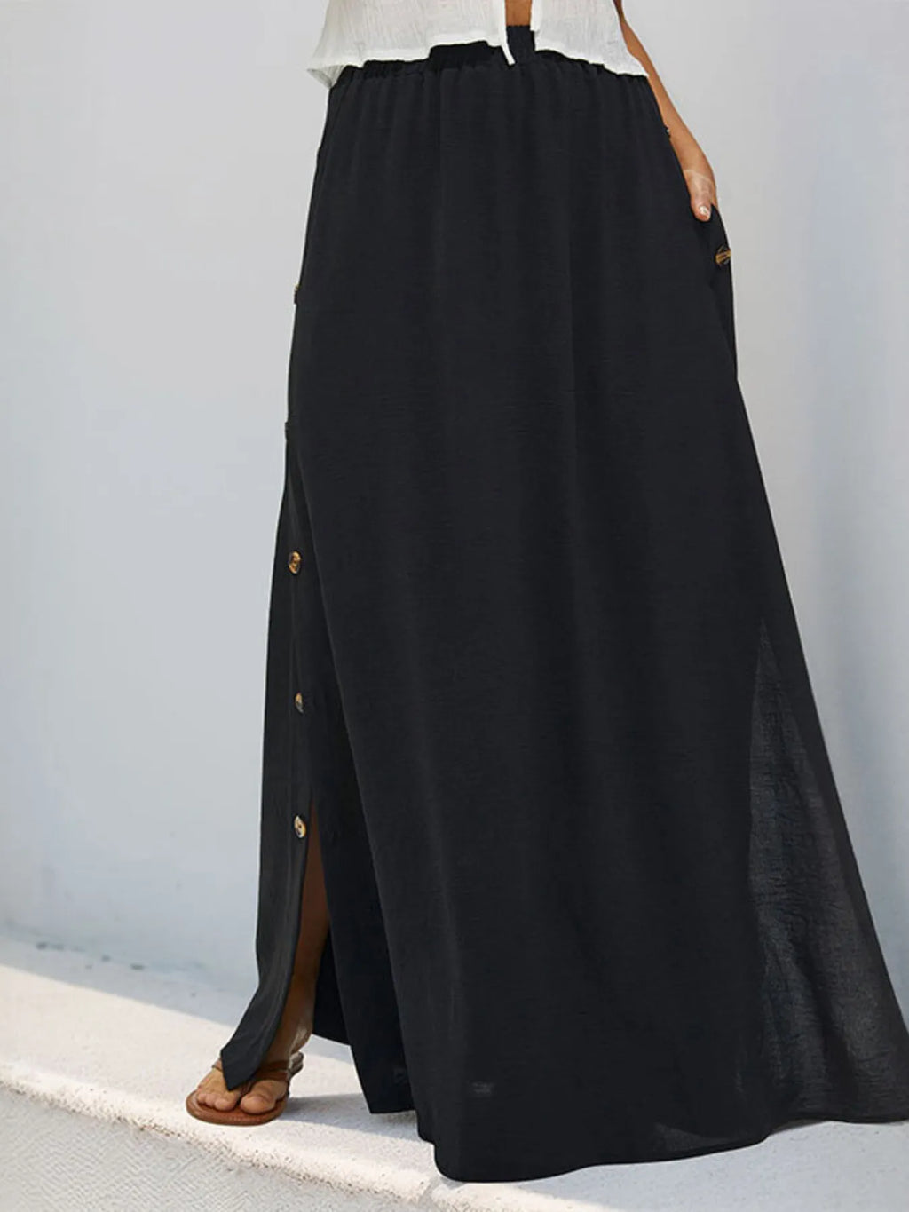 High Waist Skirt with Pockets.
