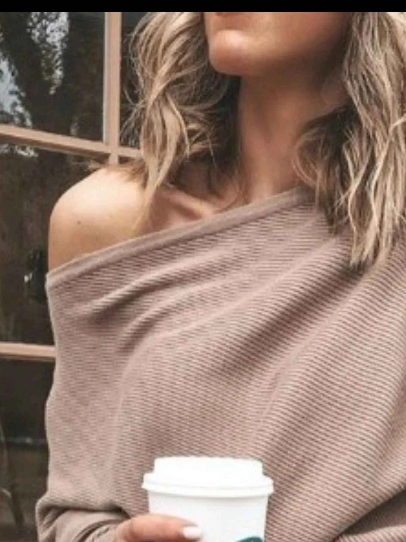 Single Shoulder Ribbed Knit Top.