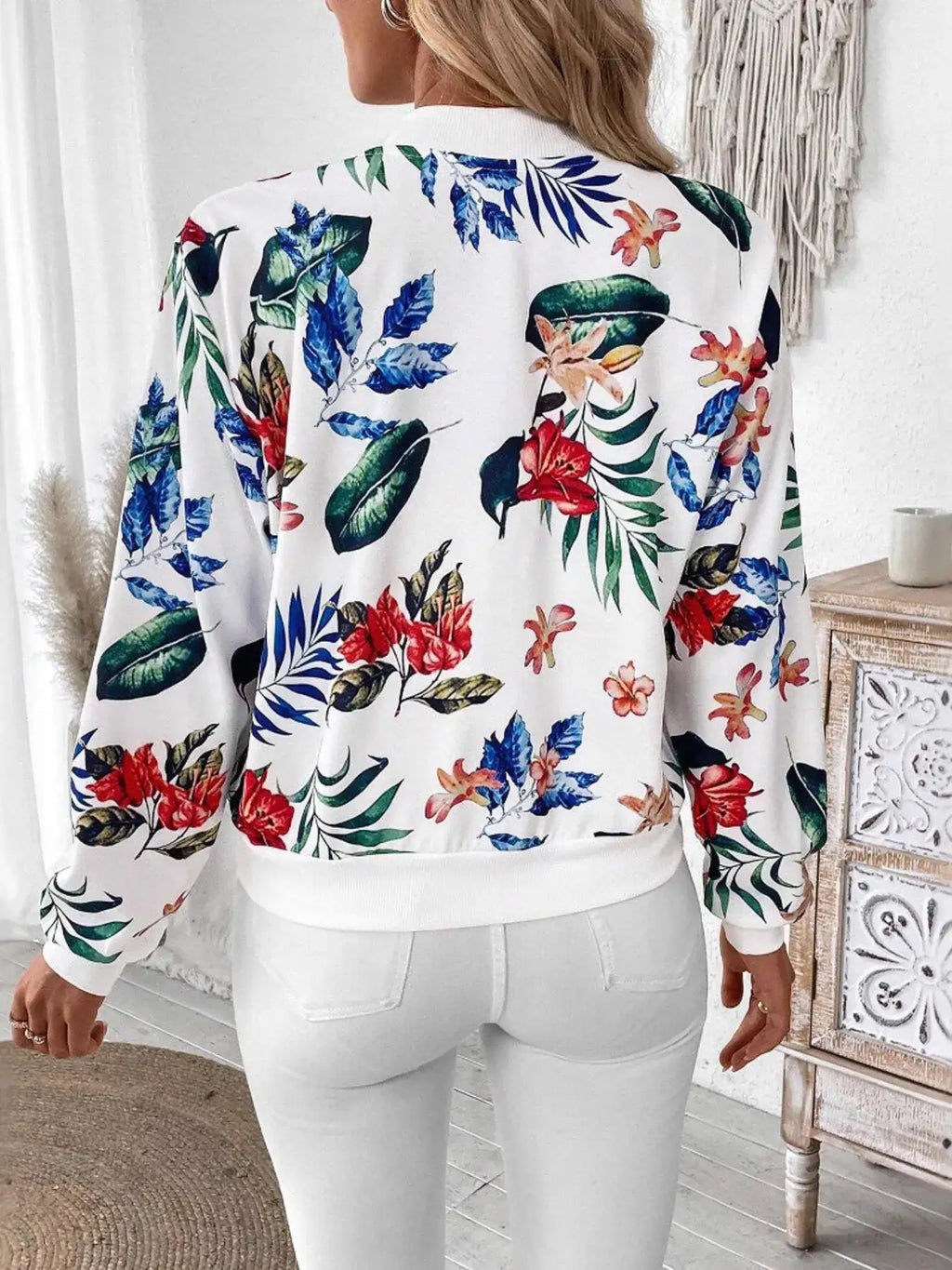 Printed Zip Up Long Sleeve Jacket.