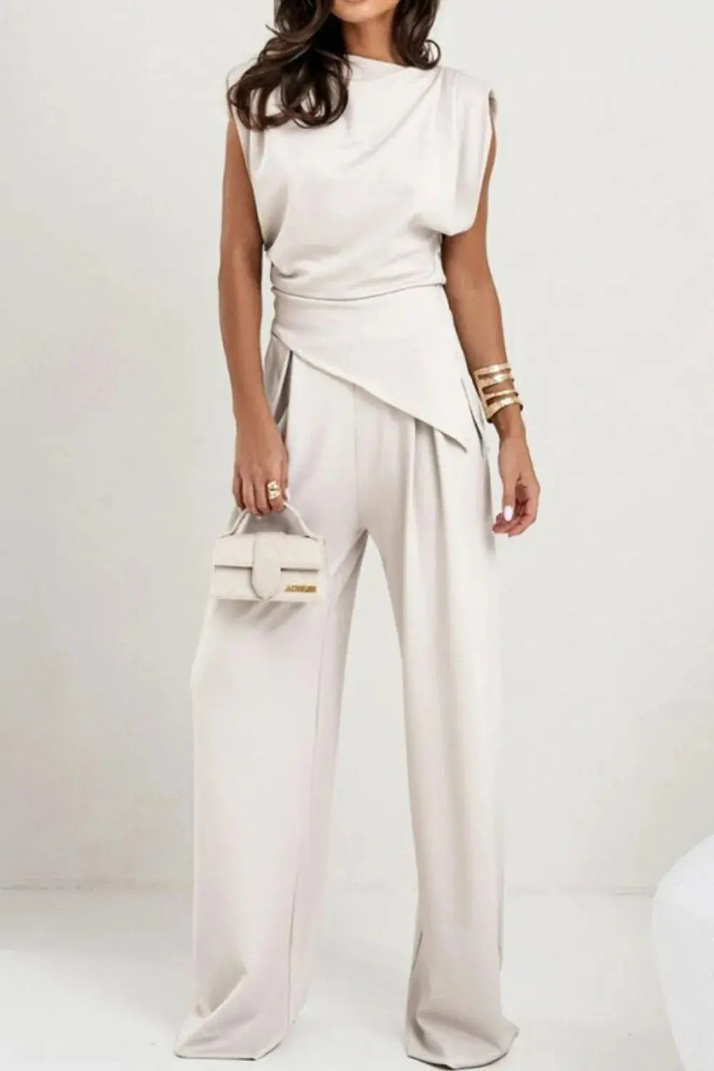 Round Neck Top and Pants Set.