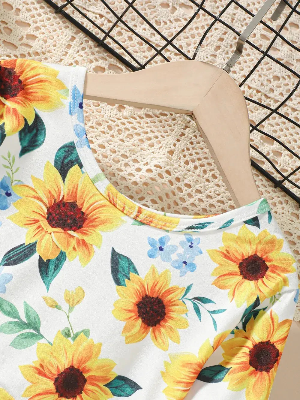 Kids Sunflower Print Round Neck Long Sleeve Dress.