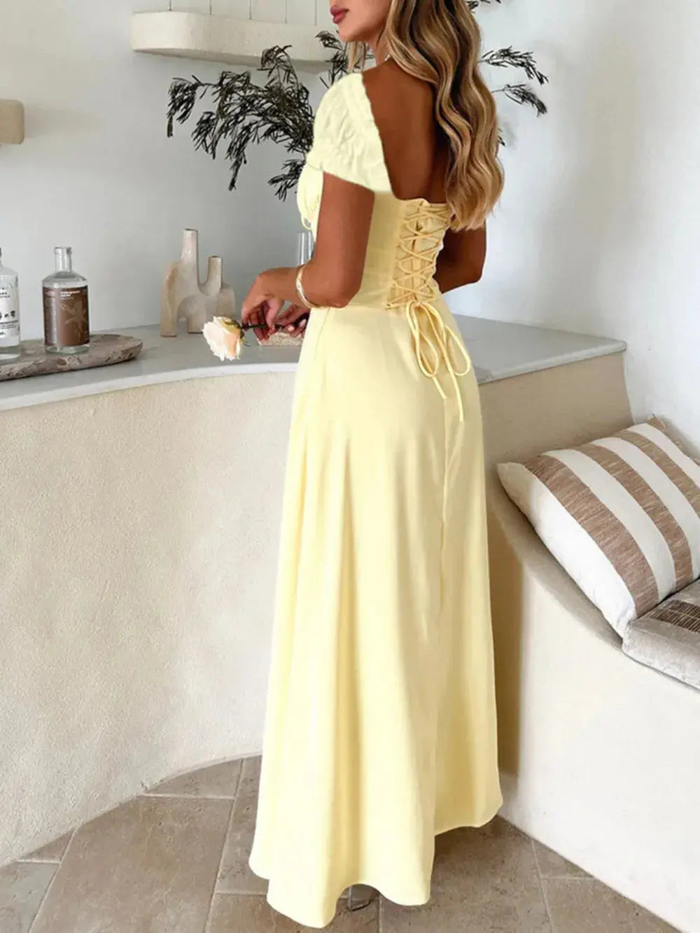 Devine Sweetheart Neck Short Sleeve Maxi Dress.