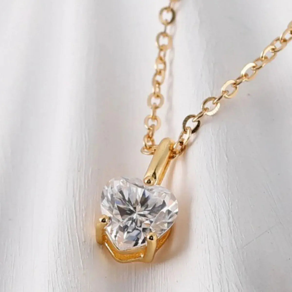Heart Shape Pendant Necklace.