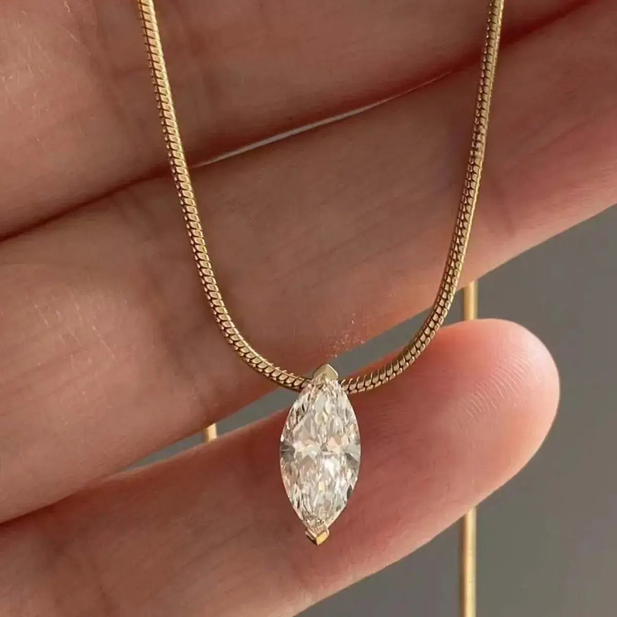 1 Carat Moissanite 925 Sterling Silver Necklace.