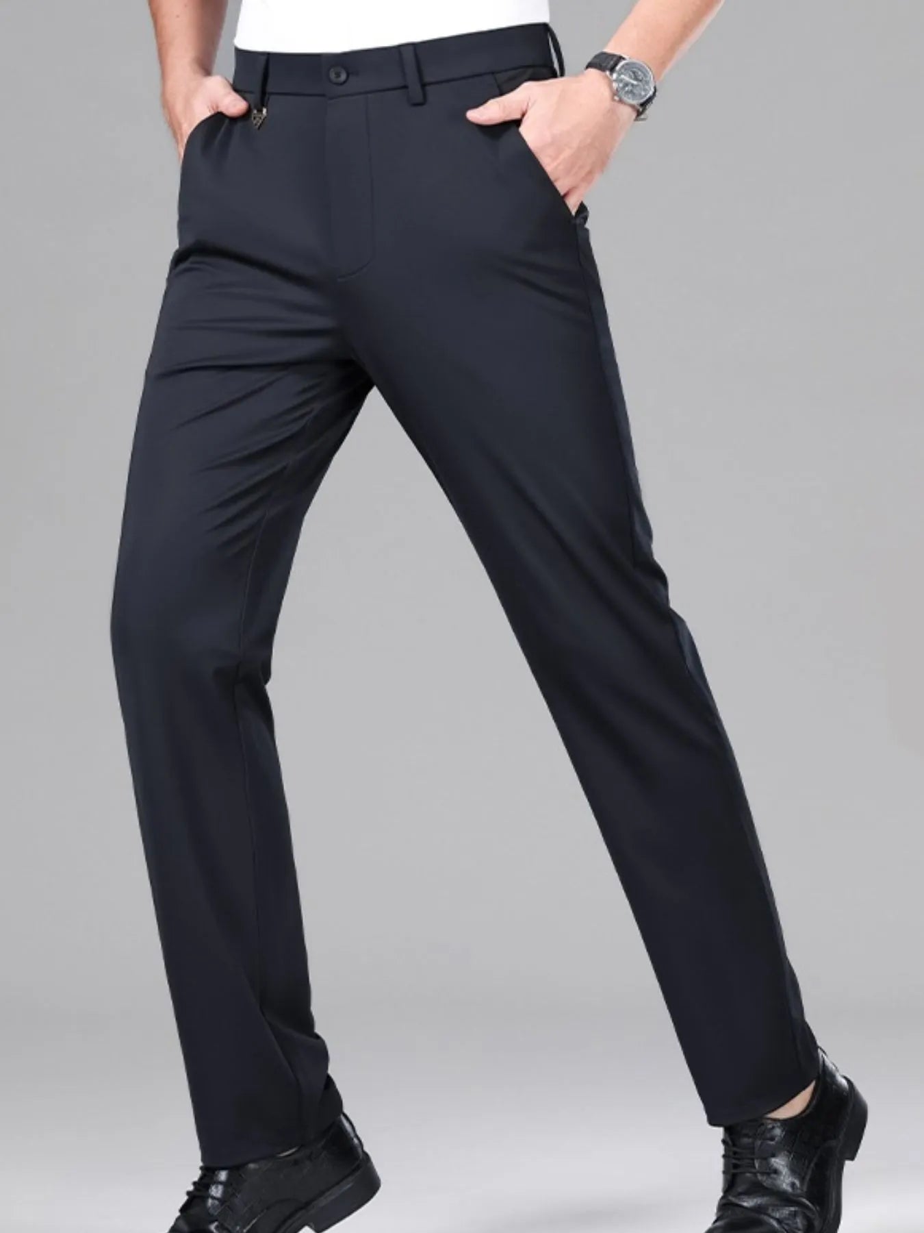 Men's Loose Fit Pants.