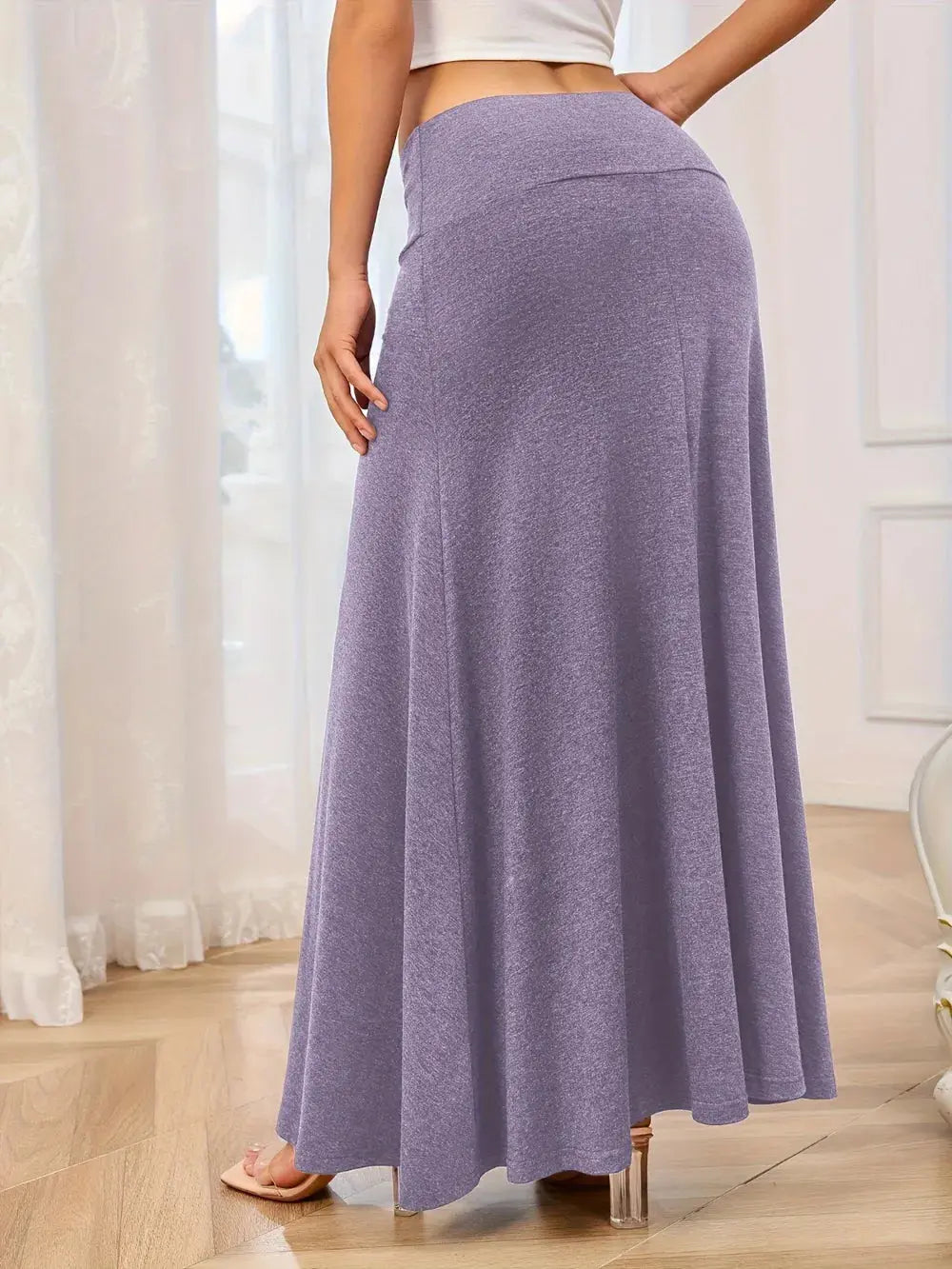 Solid Elastic Waist Maxi Skirt.