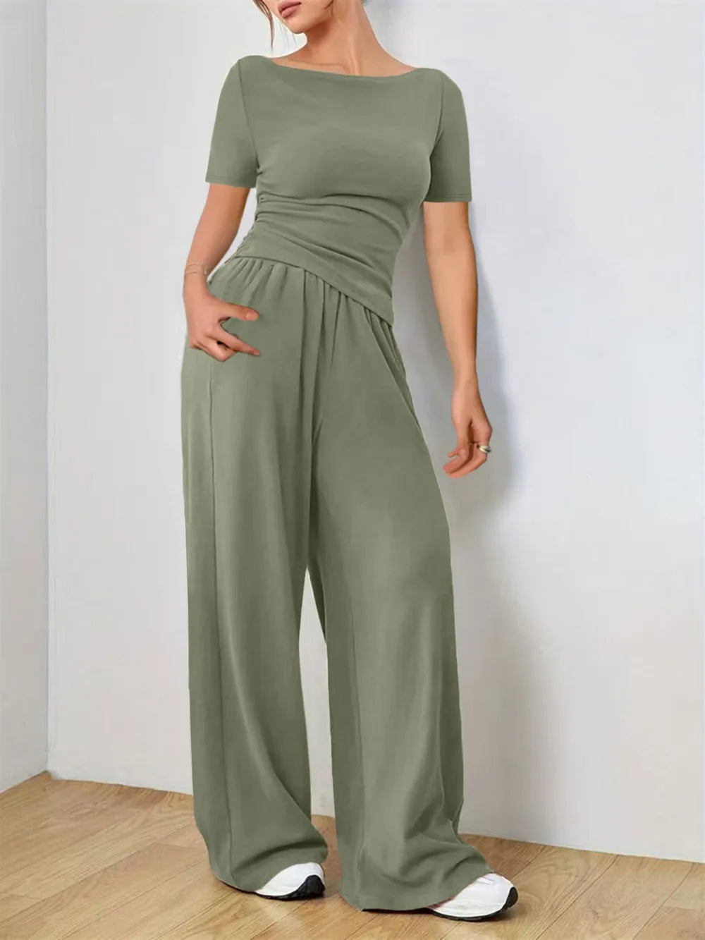 Short Sleeve T-Shirt and Pants Set - CHIC TB