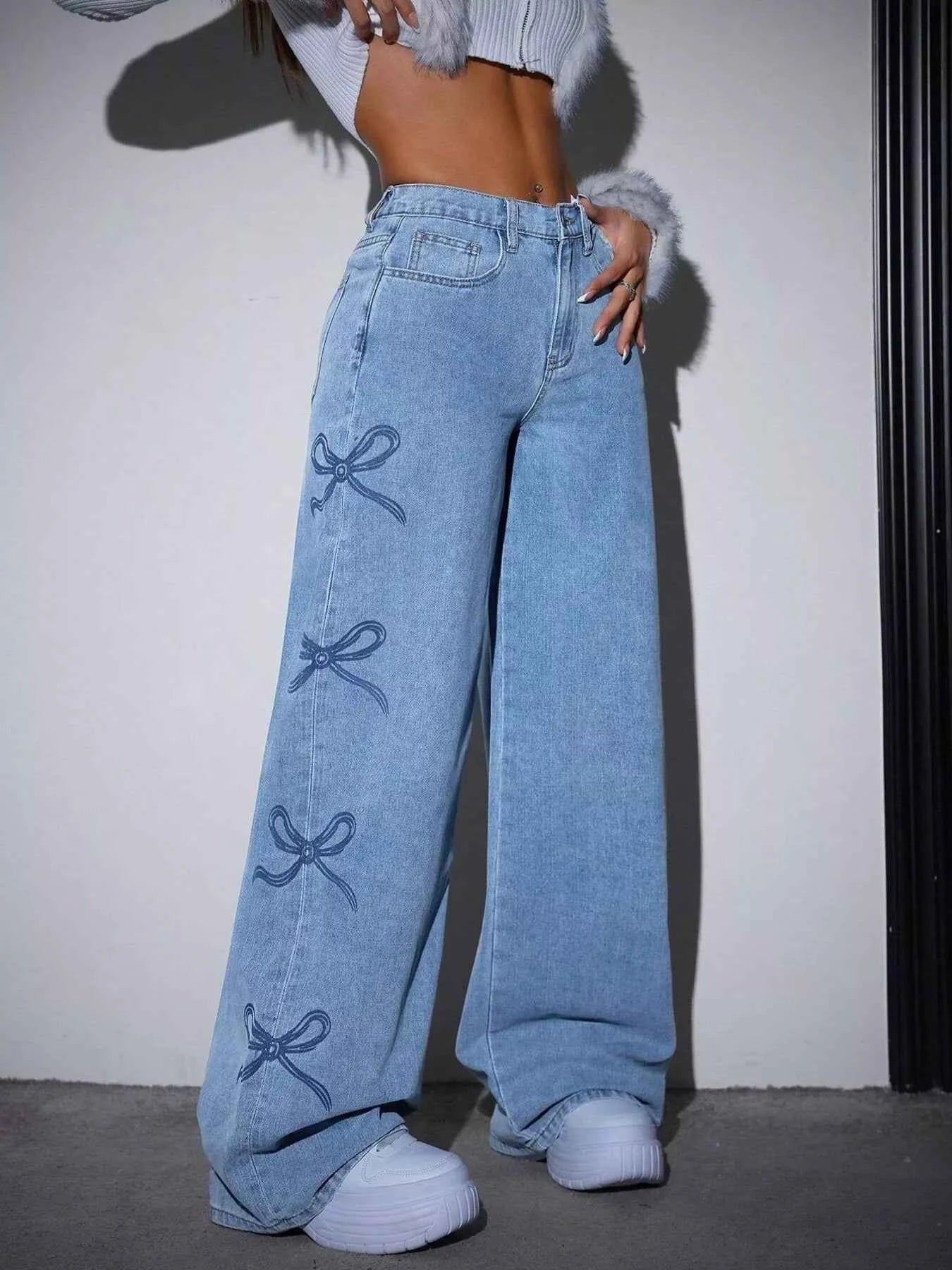 Bow-Embellished Wide Leg Jeans