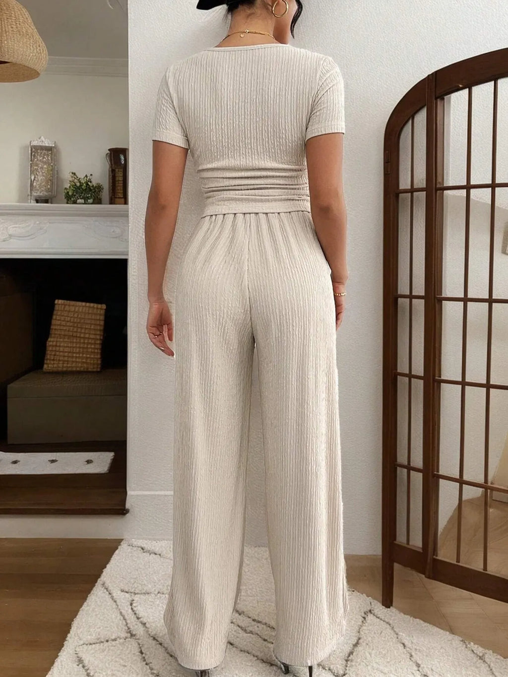 Short Sleeve Top and Pants Set.