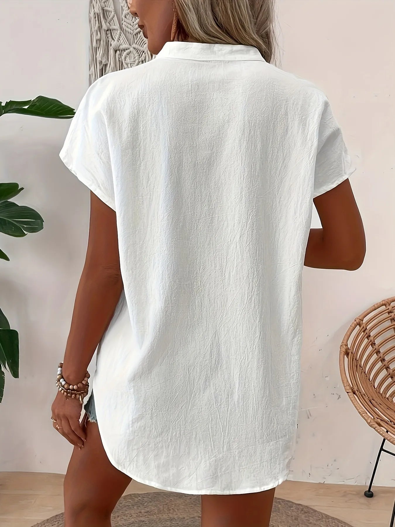 Notched Short Sleeves Casual Blouse.