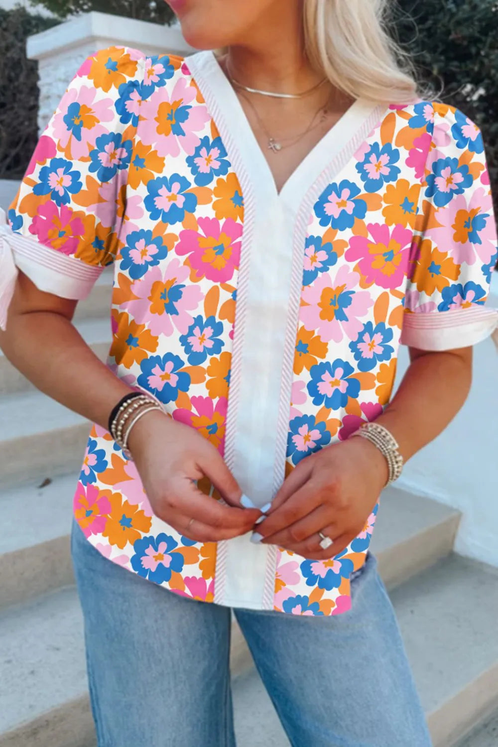Floral Striped Edge V Neck Knotted Short Sleeve Blouse.