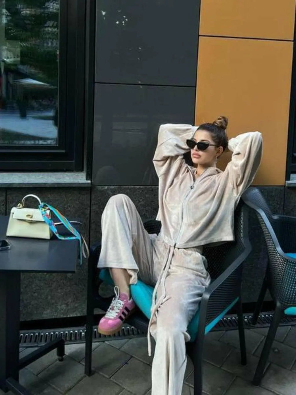 Hooded Jacket and Pants WOMEN Set.