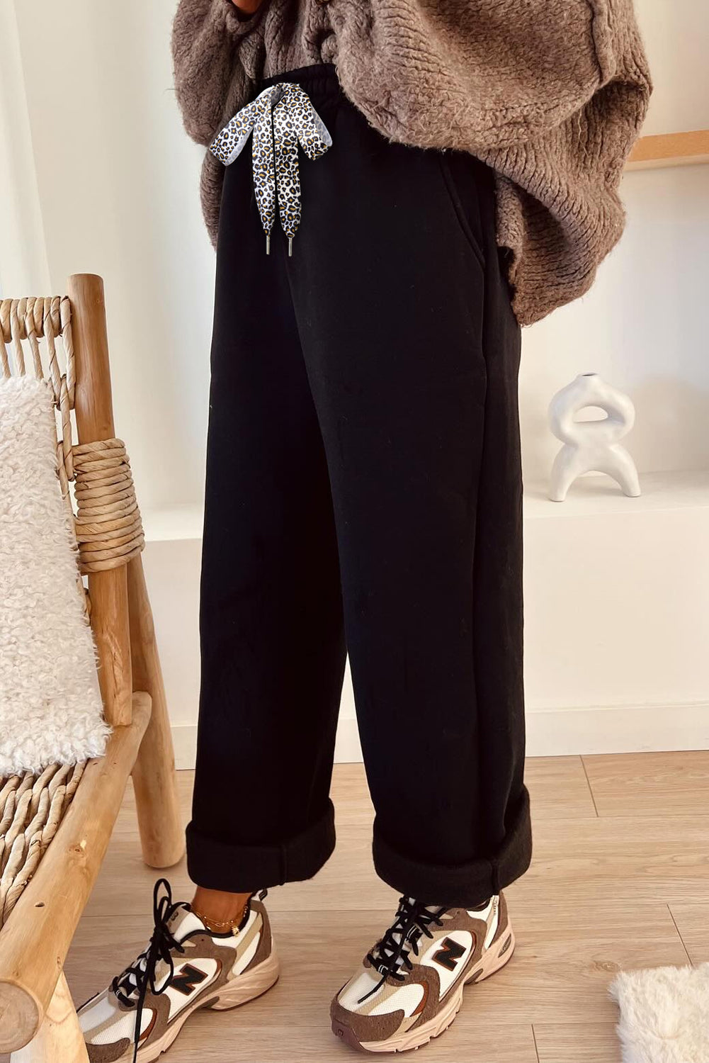 Black Fleece Lined Leopard Drawstring Elastic Waist Solid Pants Dear-Lover Dropshipping