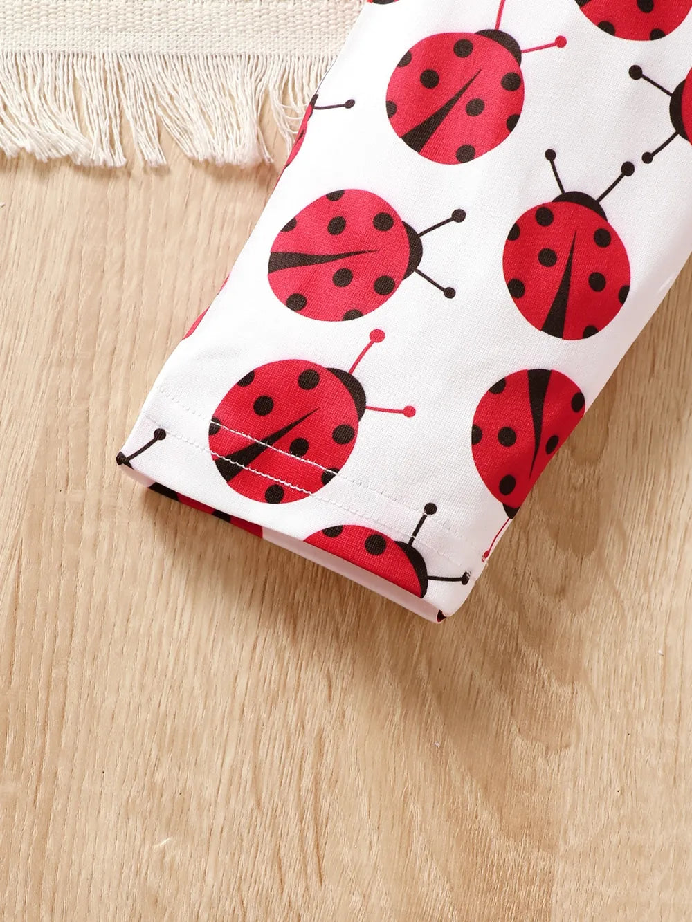 Children's Cartoon Top and Pants Set.