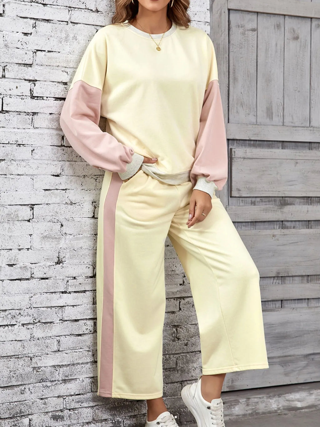 Color Block Round Neck Top and Pants Set.