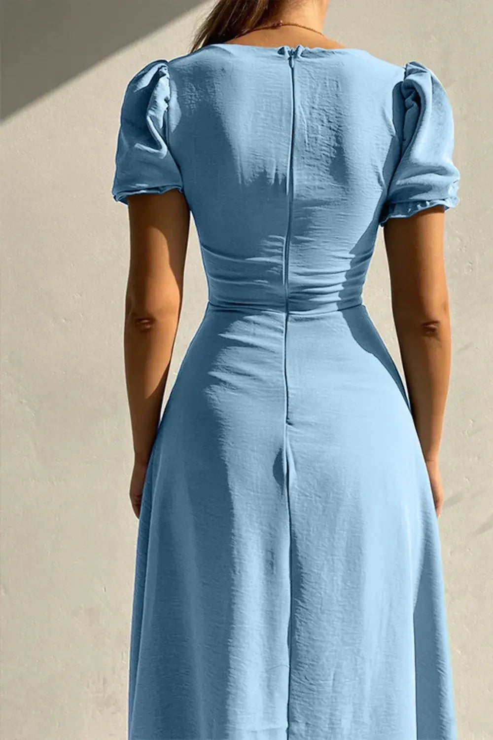 Sweetheart Neck Short Sleeve Dress.