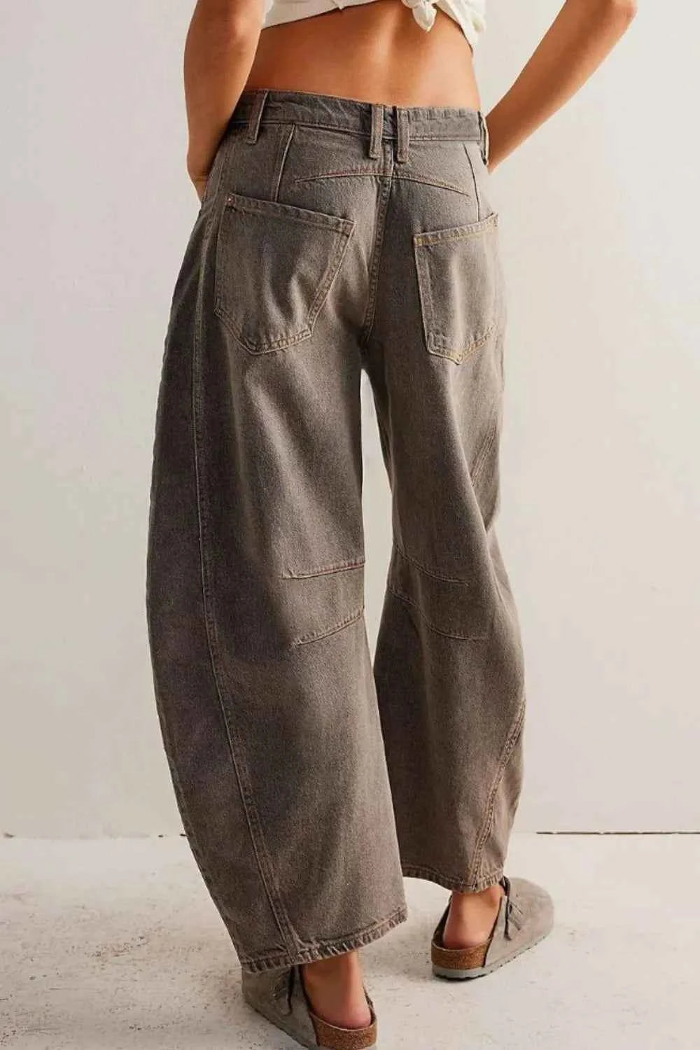 Wide Leg Jeans with Pockets