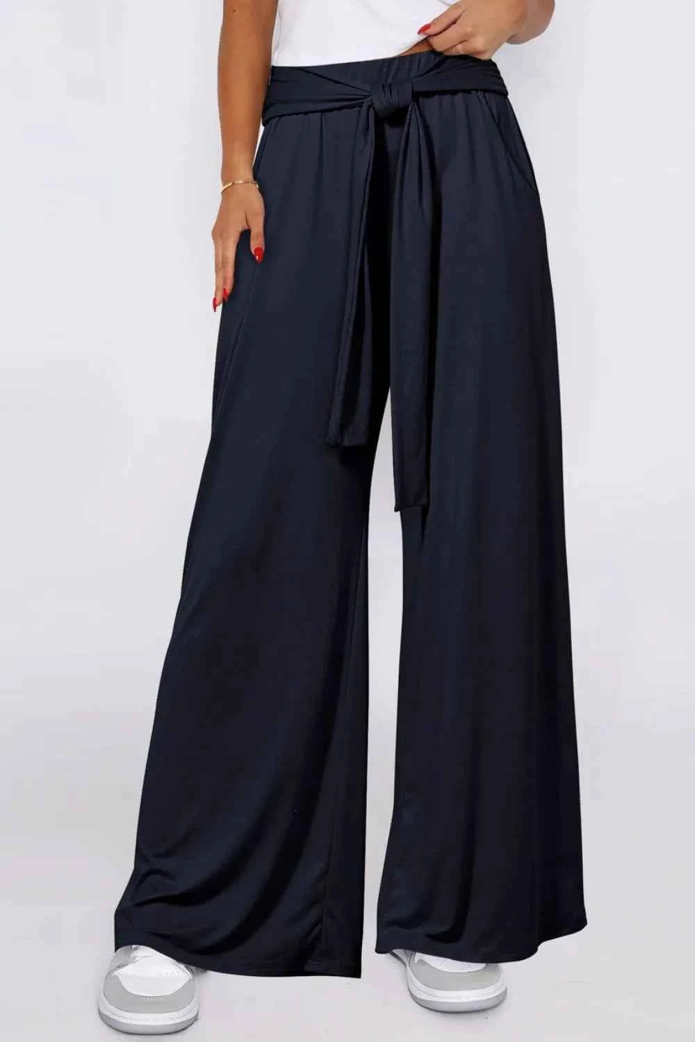 Tied Wide Leg Pants with Pockets.