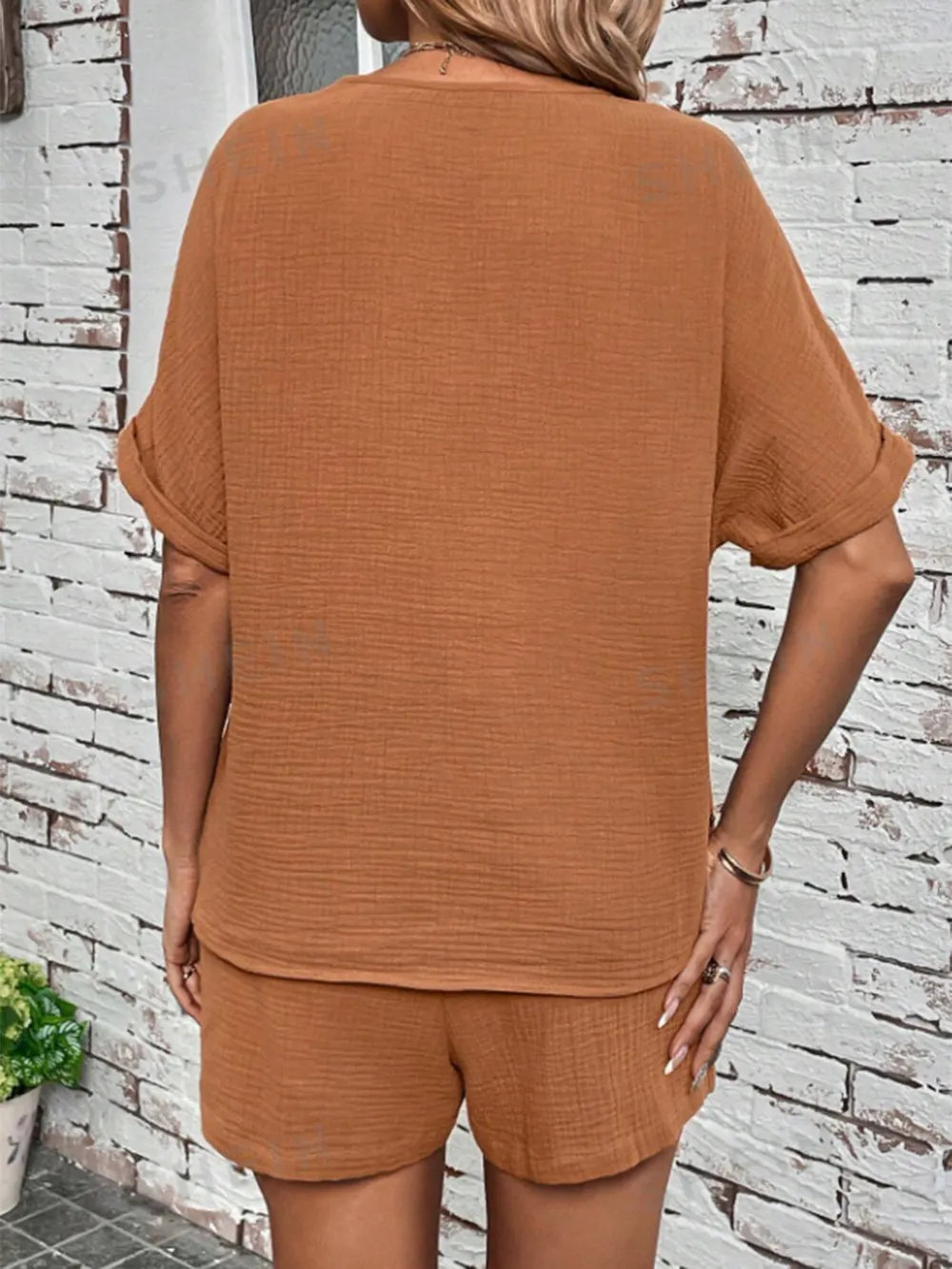 Notched Half Sleeve Top and Shorts Set - CHIC TB