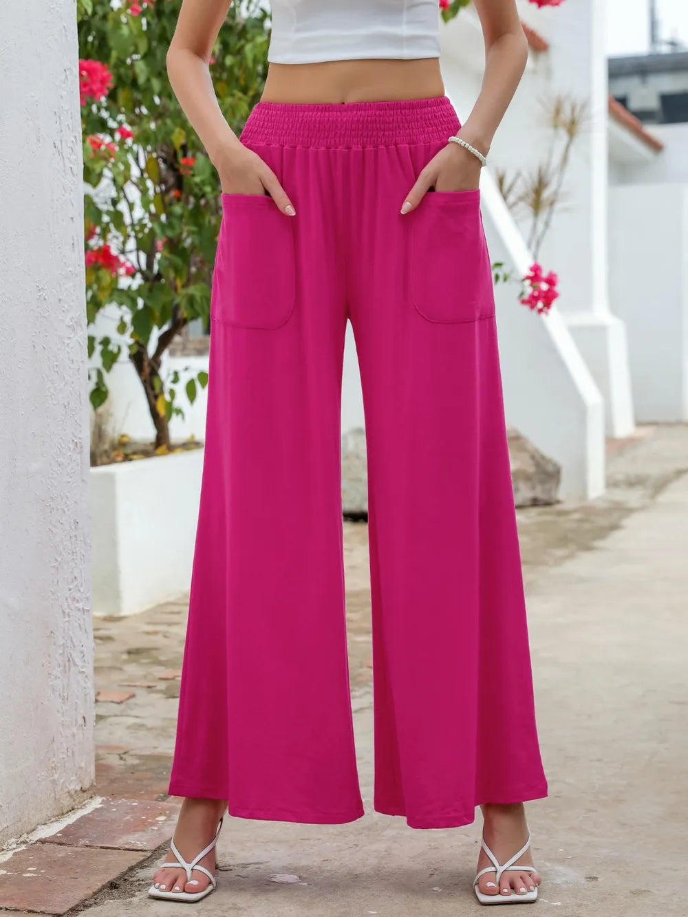 Pocketed Elastic Waist Wide Leg Pants.