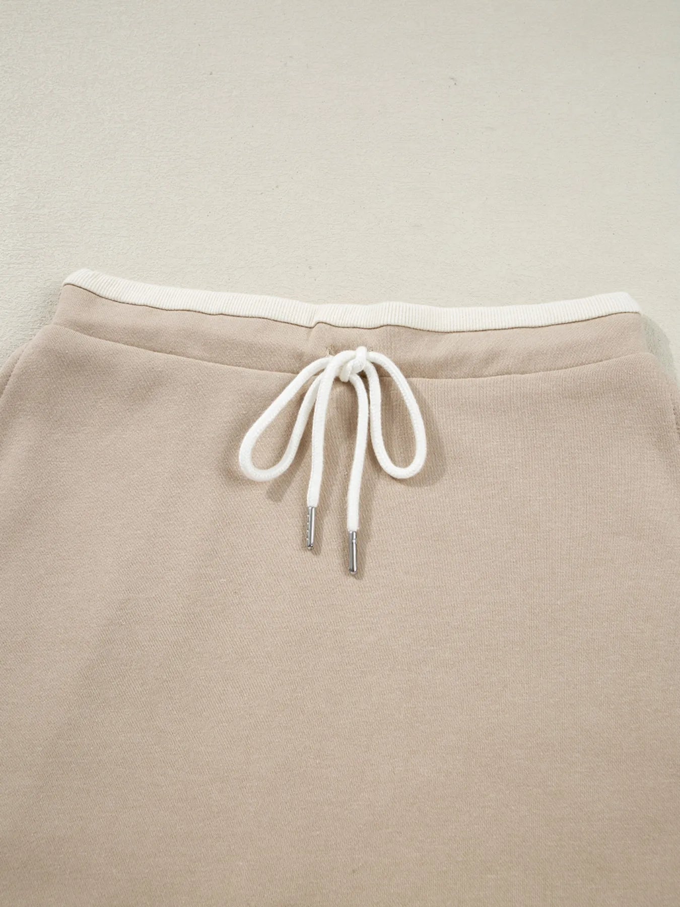 Contrast Collared Neck Top and Drawstring Mini Skirt Set.