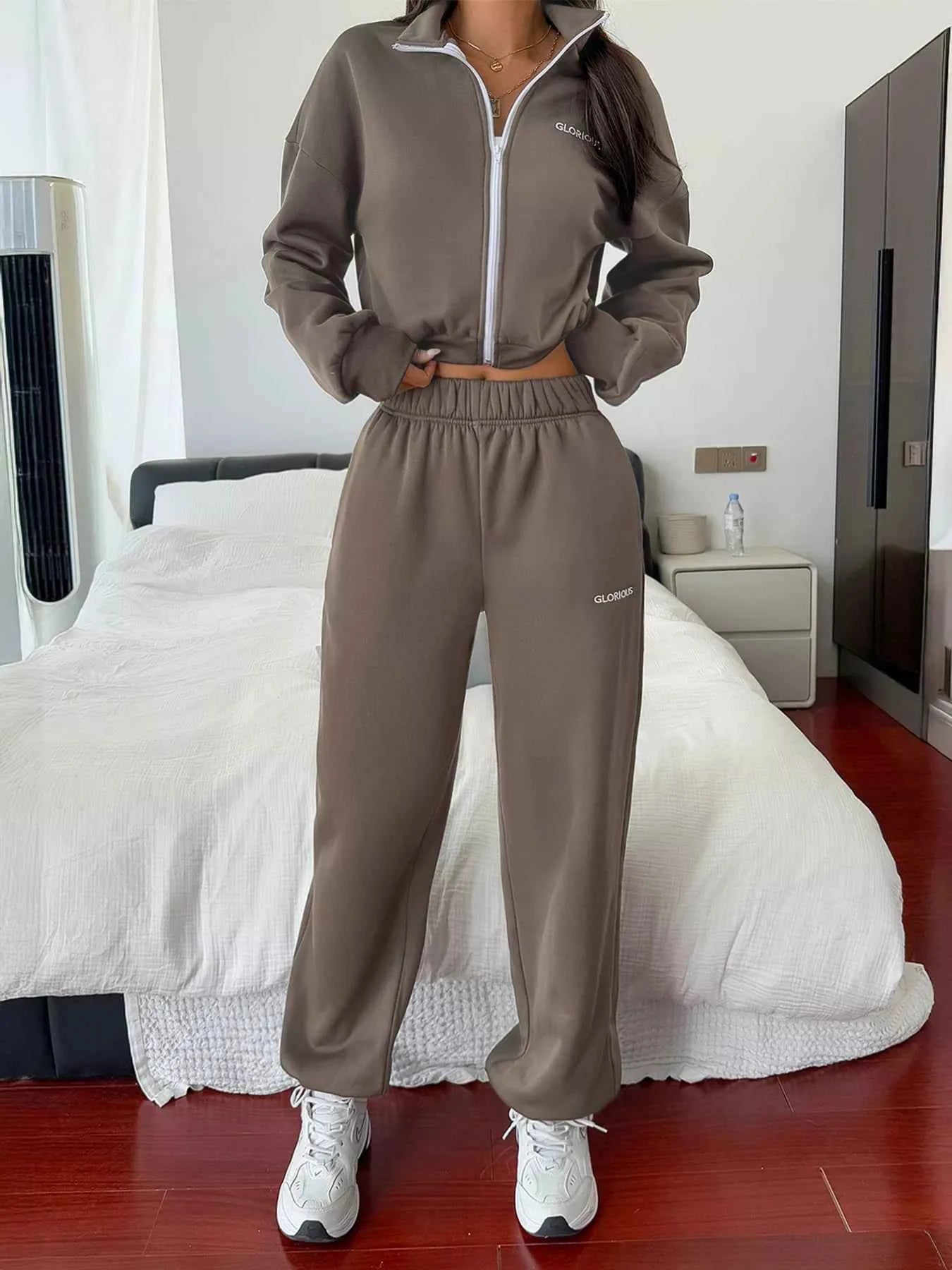 Casual Zipper Front Sweatshirt & Drawstring Pants Set