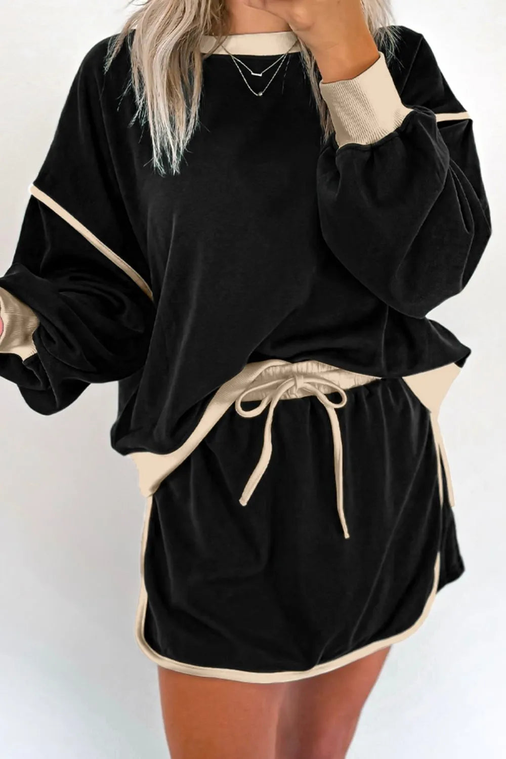 Contrast Trim Round Neck Top and Skort Set.