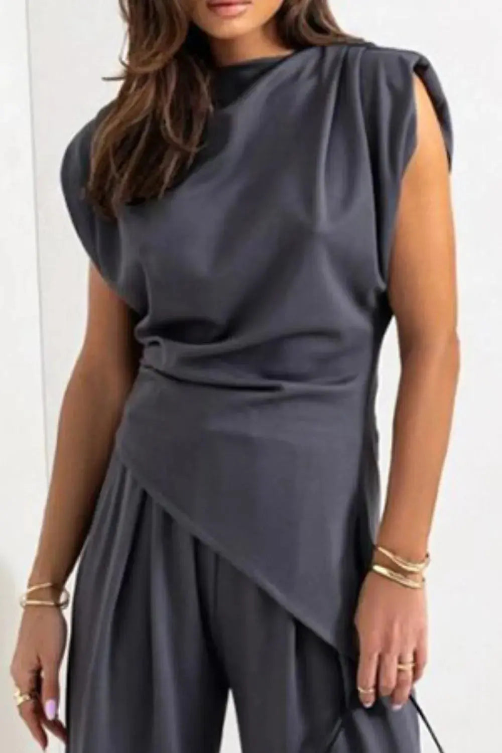 Round Neck Top and Pants Set.