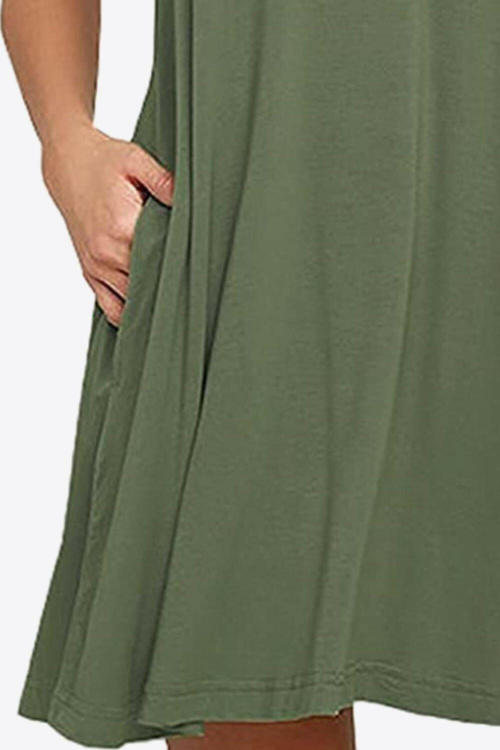 Sleeveless Dress with Pockets.