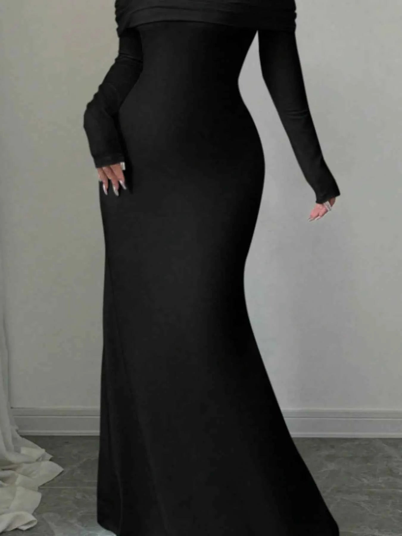 Off-Shoulder Long Sleeve Bodycon Maxi Dress