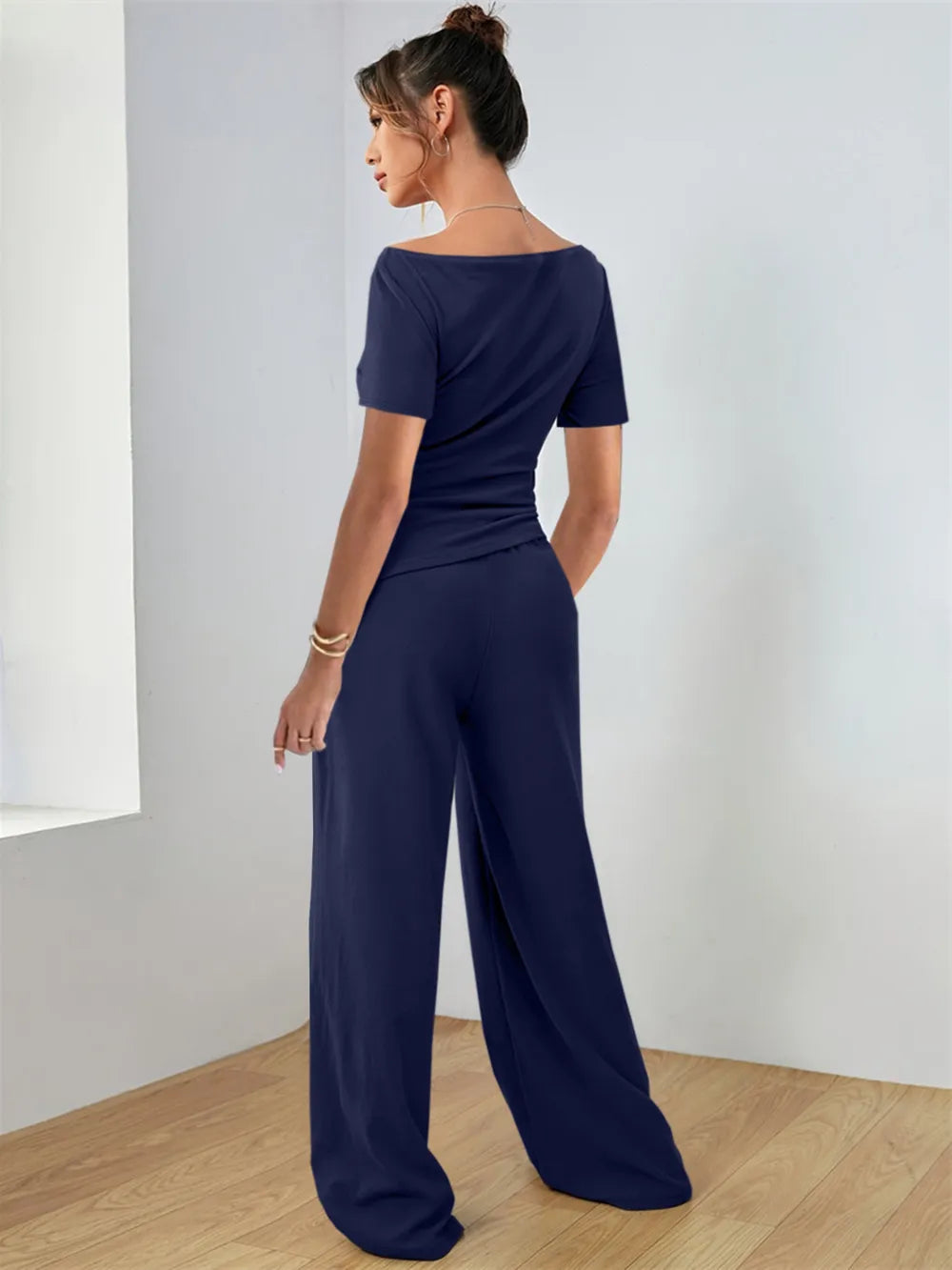Short Sleeve T-Shirt and Pants Set - CHIC TB