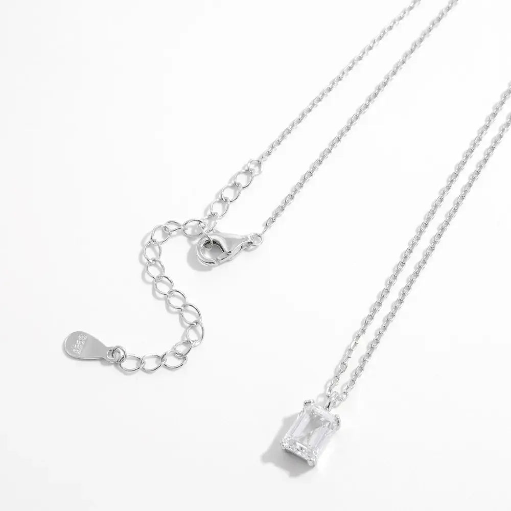 925 Sterling Silver Zircon Pendant Necklace.
