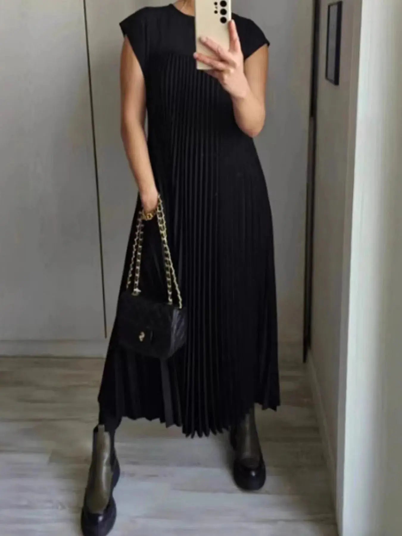 Full Size Pleated Round Neck Maxi Dress Plus Size.