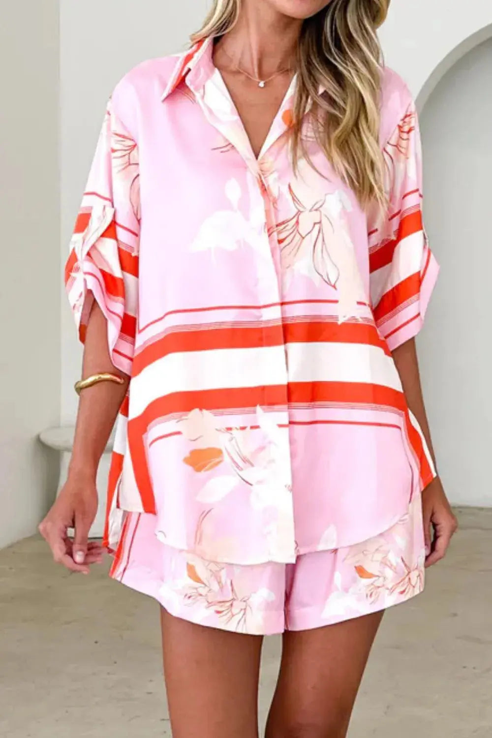 WOMEN Top and Shorts Set.