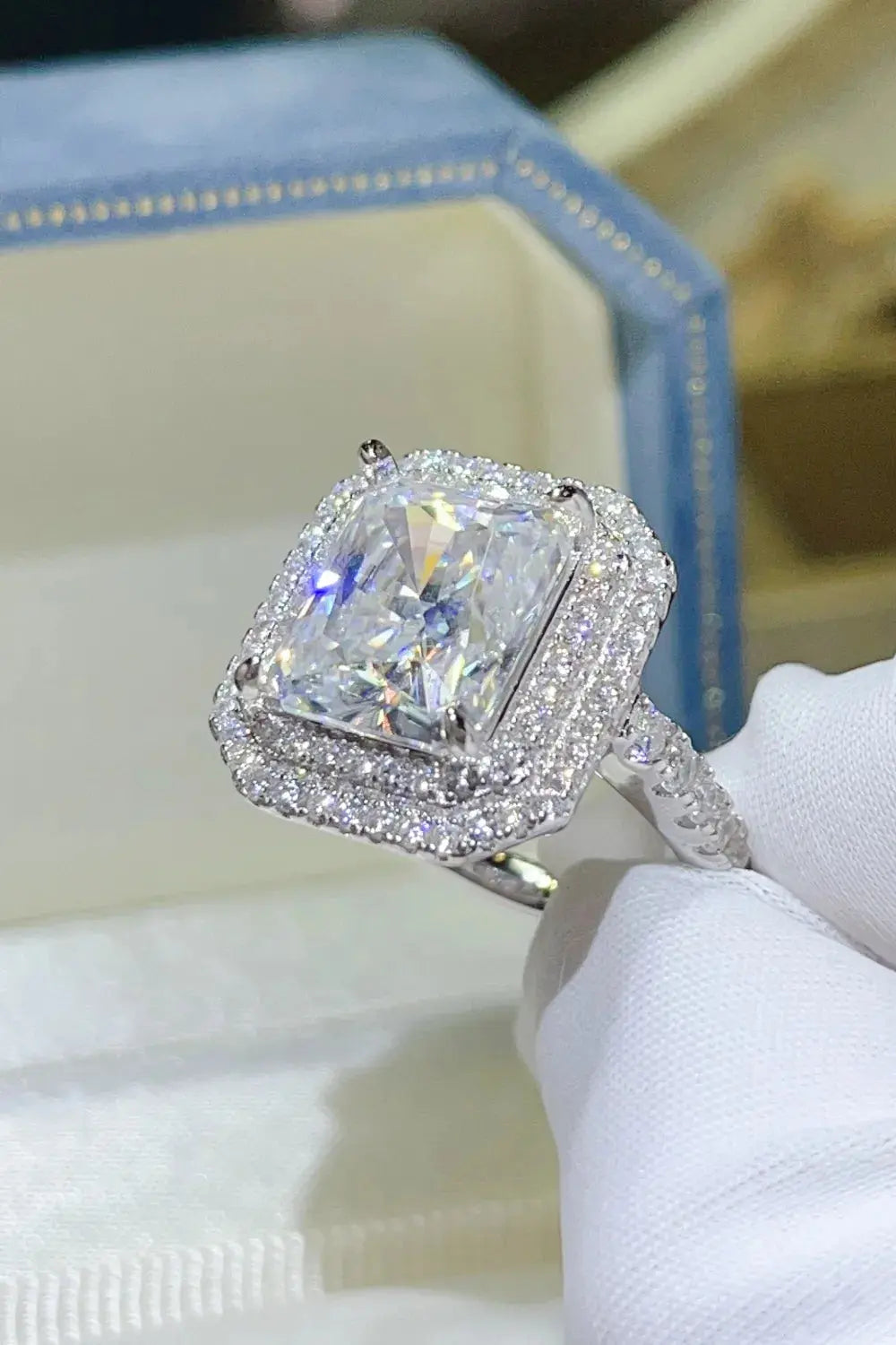 2 Carat Moissanite 925 Sterling Silver Ring.