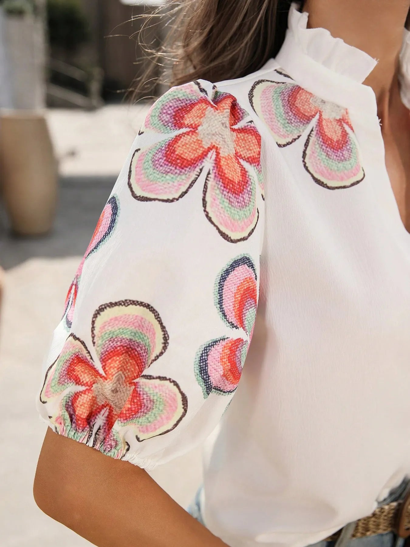 Floral Print Notched Puff Sleeve Blouse.