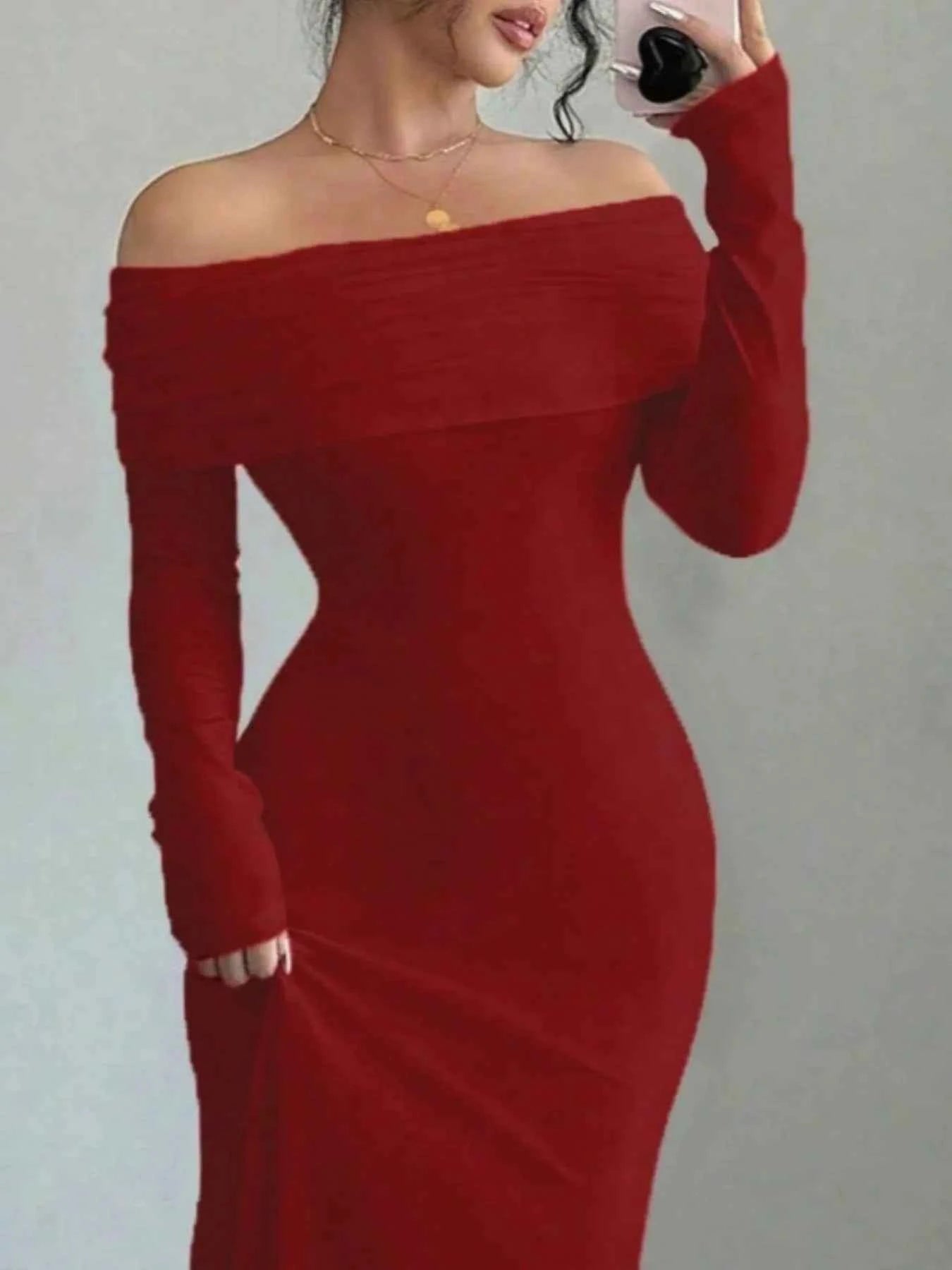 Off-Shoulder Long Sleeve Bodycon Maxi Dress
