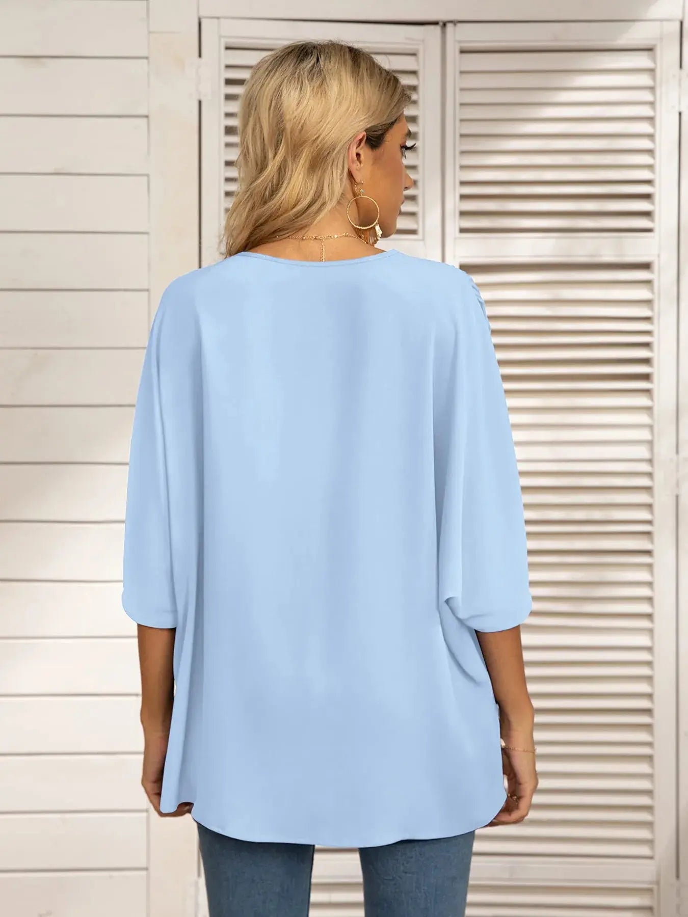 Oversized Contrast V-Neck Half Sleeve Blouse.