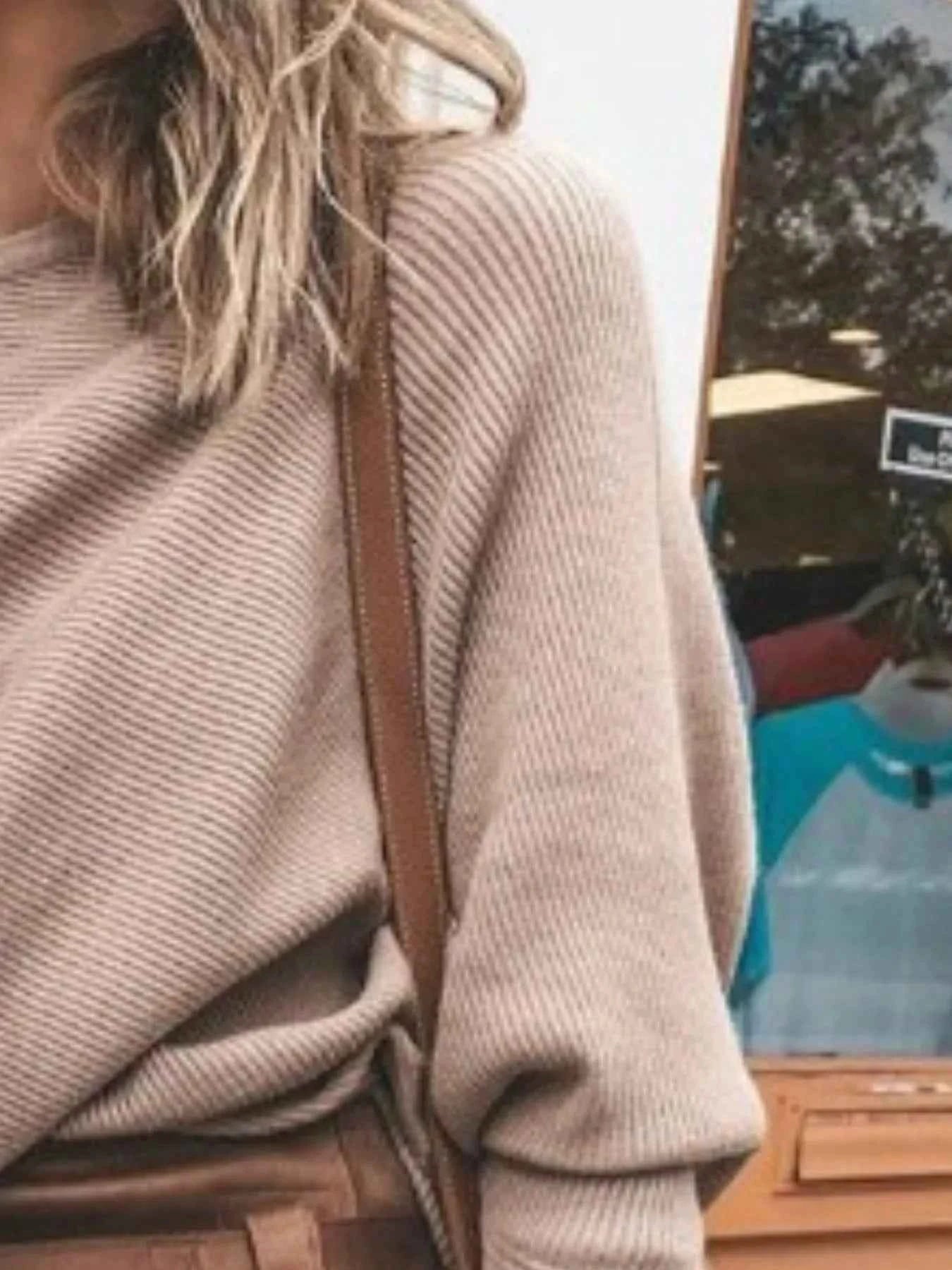 Single Shoulder Ribbed Knit Top.