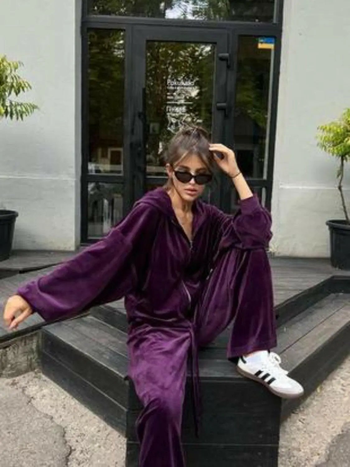 Hooded Jacket and Pants WOMEN Set.