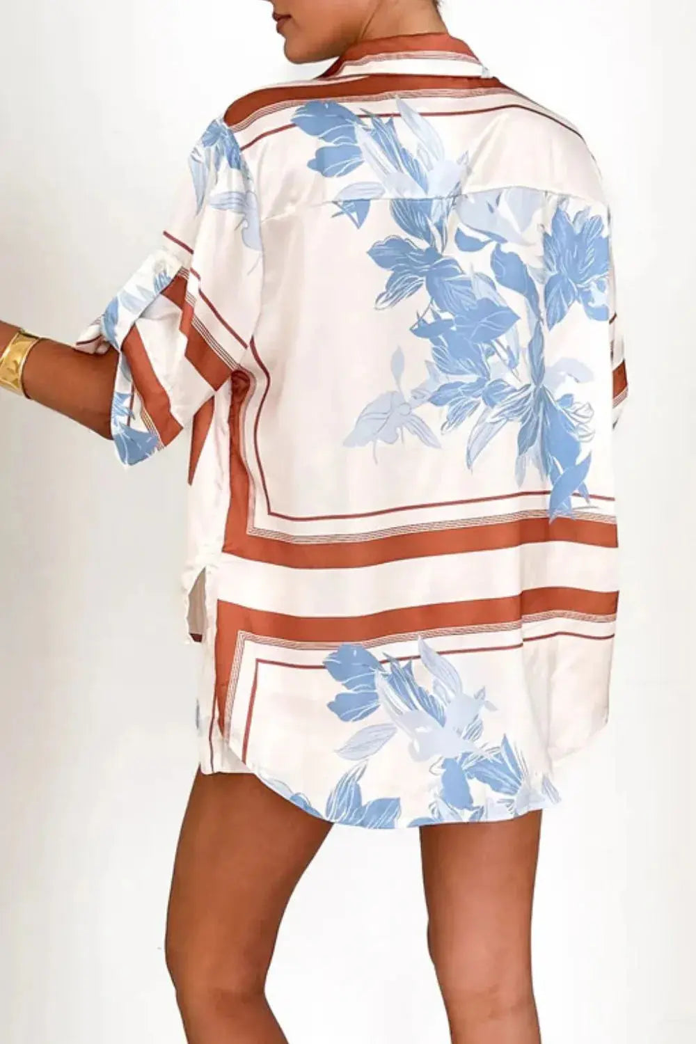 WOMEN Top and Shorts Set.