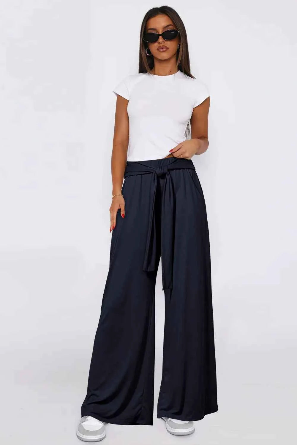 Tied Wide Leg Pants with Pockets.